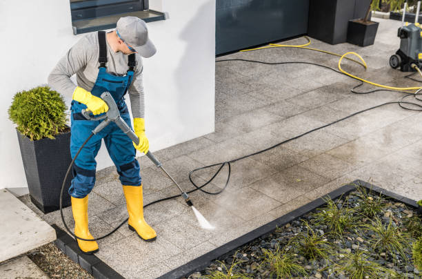 Why Choose Our Certified Pressure Washing Experts for Your Project Needs in Harbor Isle, NY?